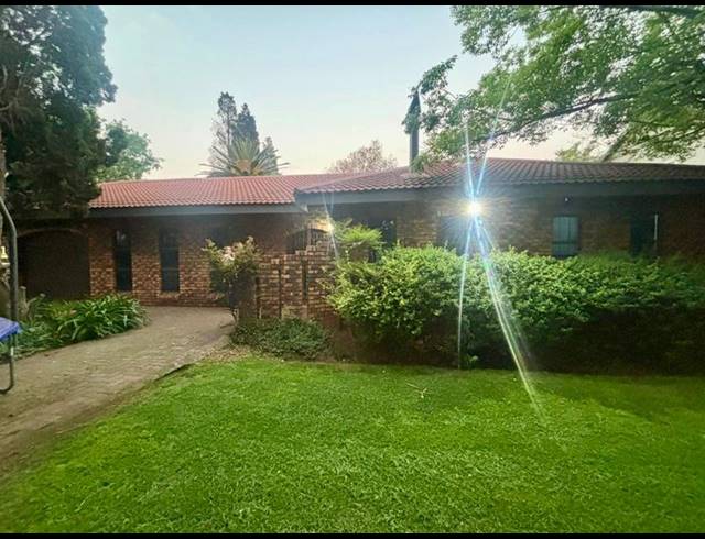 4 BEDROOM HOUSE FOR SALE IN VANDERBIJLPARK SE 3